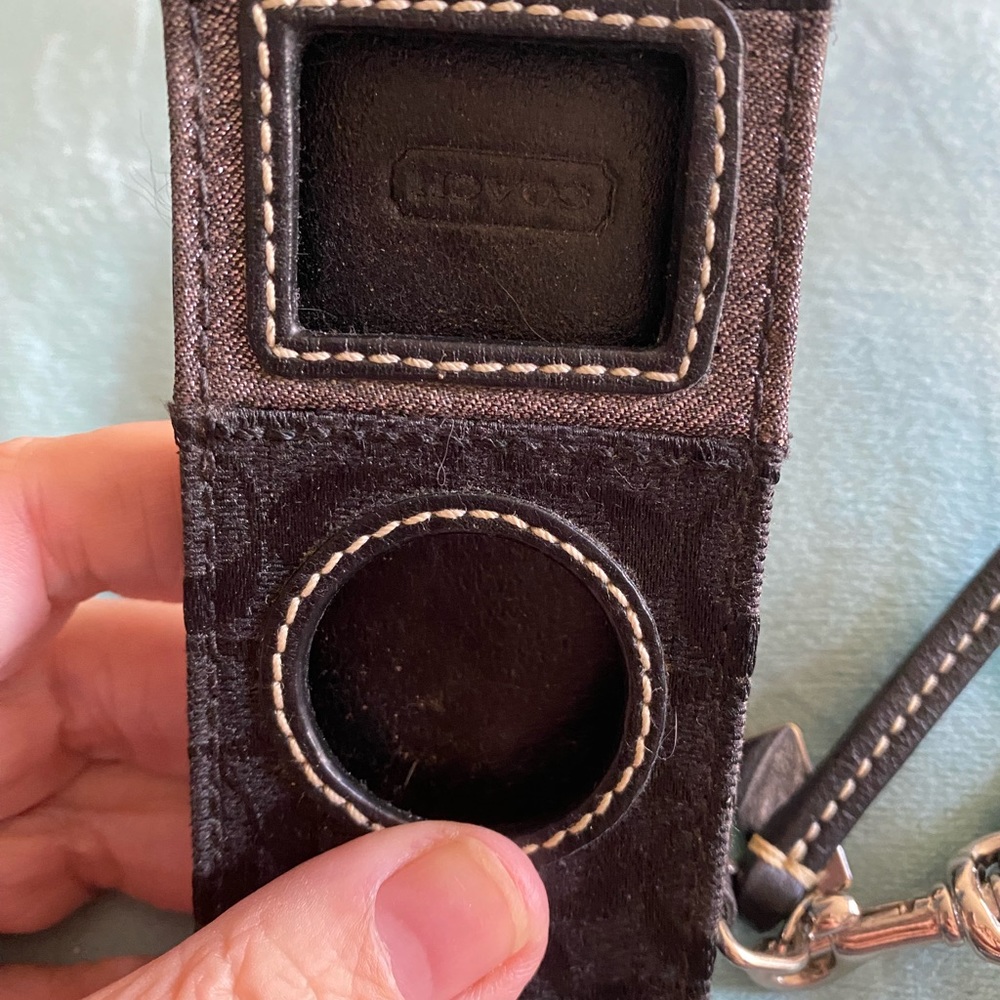 Coach IPod Nano Case - Picture 2 of 4